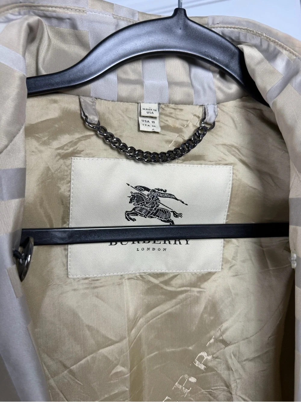 Burberry US 10 • Gray Tan Nova Check Plaid Hawkesbury Trench Coat Long.